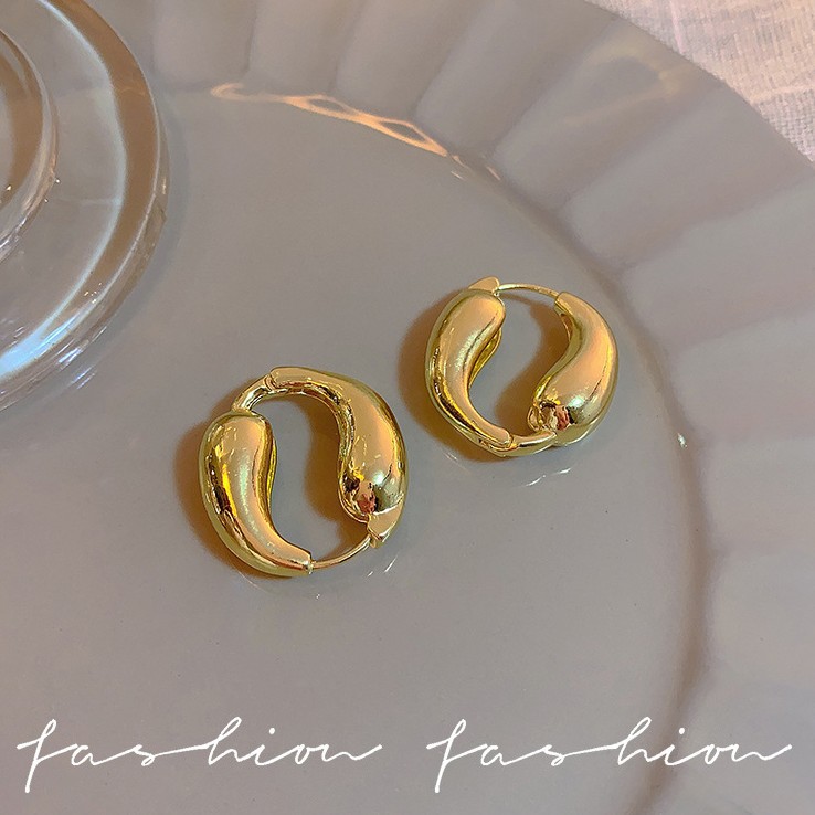 Pendientes en U de Color dorad - Vintage Fashion Trends 2026 reseña y precio